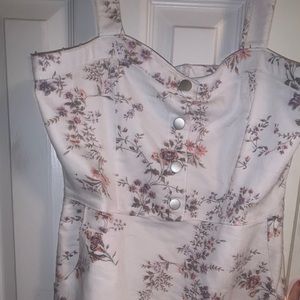 White floral dress. Size Large